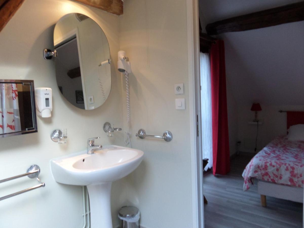 Bed and Breakfast Le Moulin De La Planche Cerelles Esterno foto