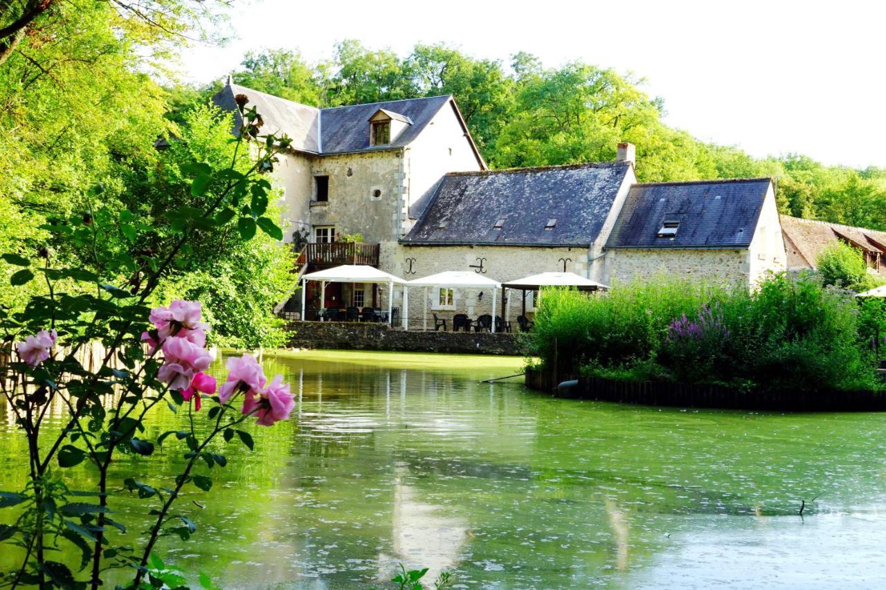 Bed and Breakfast Le Moulin De La Planche Cerelles Esterno foto
