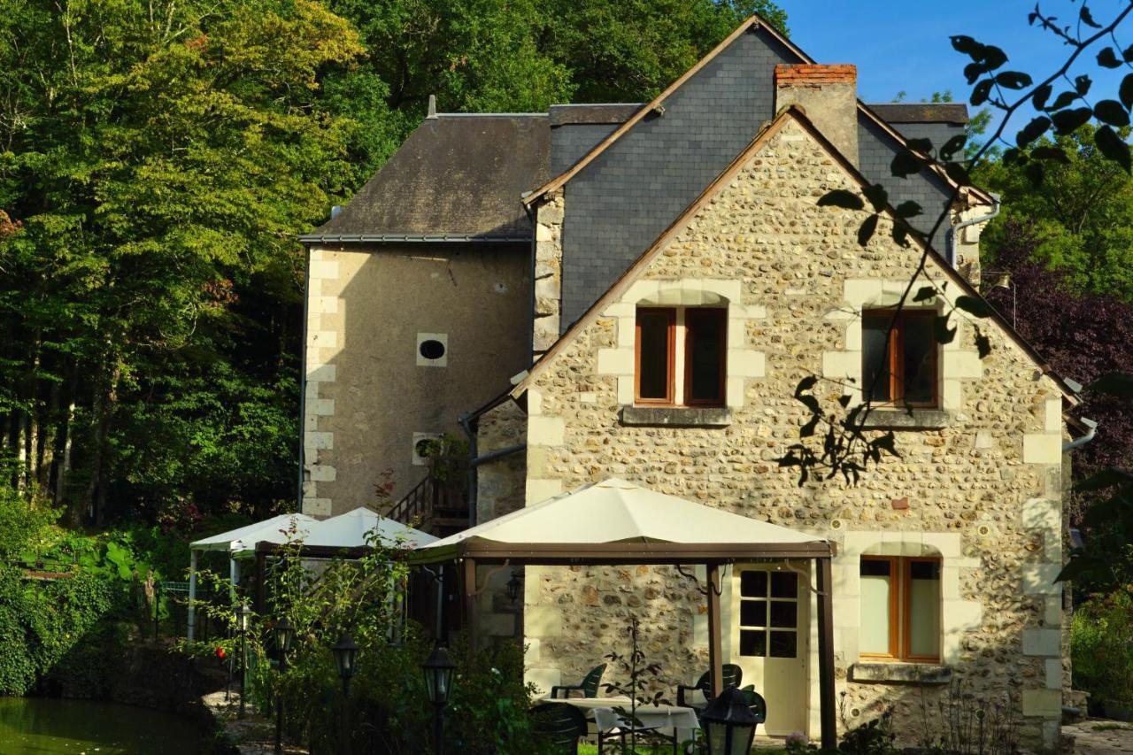 Bed and Breakfast Le Moulin De La Planche Cerelles Esterno foto