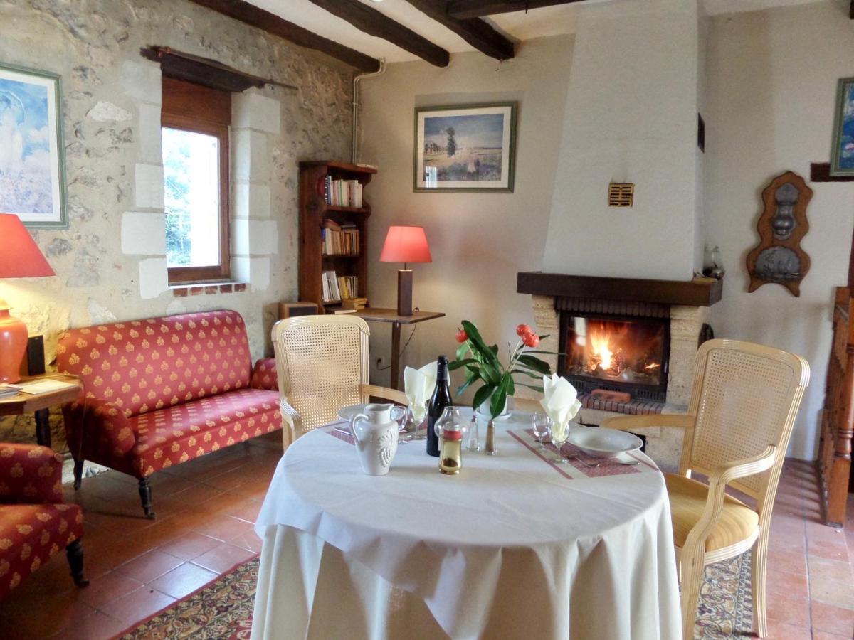 Bed and Breakfast Le Moulin De La Planche Cerelles Esterno foto